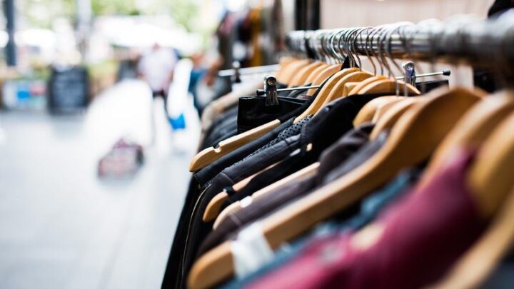 6 Lojas online para comprar roupas importadas